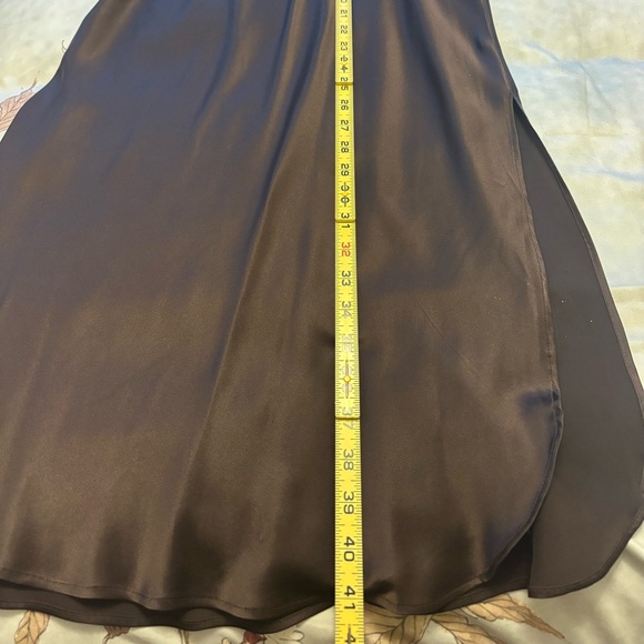 Banana Republic 100% Silk chocolate brown maxi skirt. Medium. - Picture 9 of 9